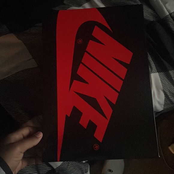 Brand new size 10 - Picture 2 of 4